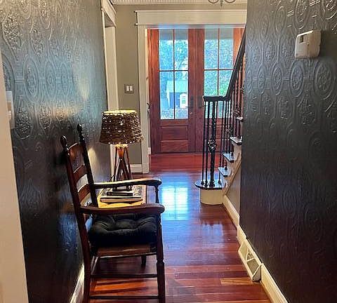 4th image of 3311 Dawn Cir