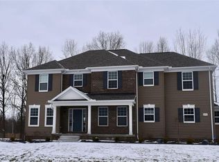 6753 Majestic Oaks Dr, Hudson, OH 44236