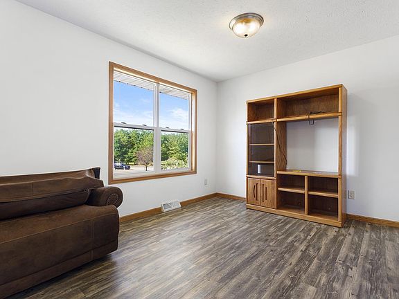 5th image of 2812 Bluffside Dr