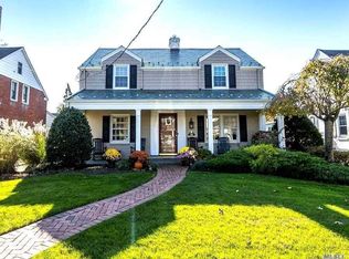 58 Fonda Rd, Rockville Centre, NY 11570
