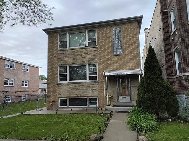 2 bed, 900 sqft, $1,550 — Photo 1