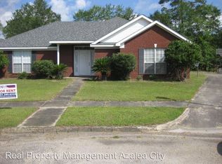 211 Merida Ct, Saraland, AL 36571