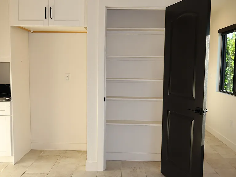 1322 Campus Ave #2 — Photo 7
