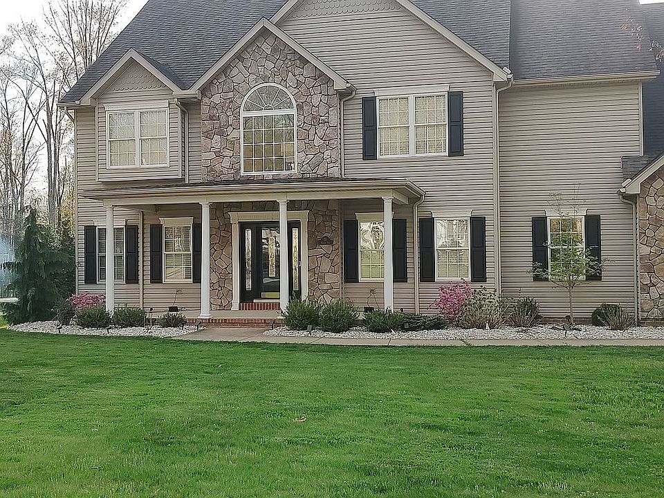 1st image of 511 Shadow Oaks Dr