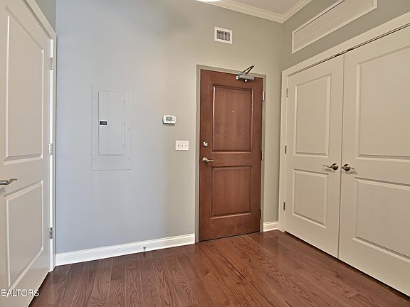 3rd image of 115 Willow Ave #302