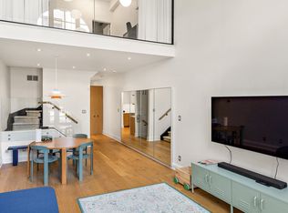 394 Euclid Ave #102, Toronto, ON M6G 2S9