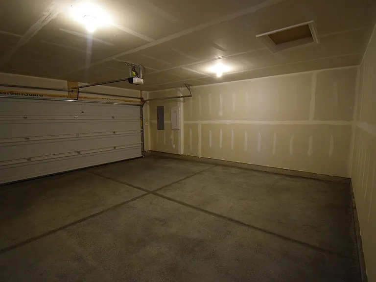 335 Horse Path Dr — Photo 27