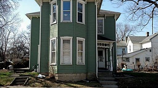 2nd image of 606 York St