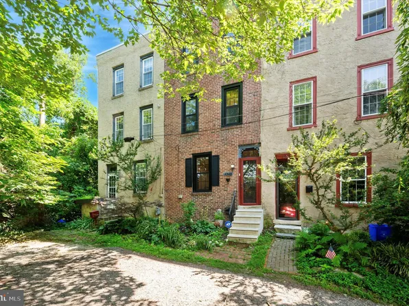 4343 Boone St, Philadelphia, PA 19128