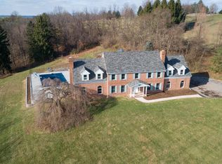 56 Forest Rd, Robesonia, PA 19551