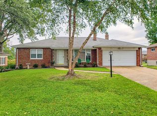 10664 Charrette Dr, Saint Louis, MO