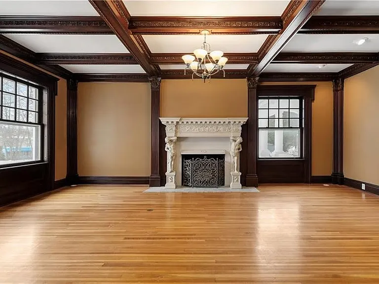 1208 James St #3 — Photo 11