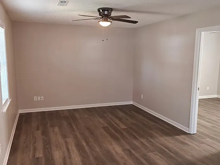 329 N Tipton St #1 — Photo 2