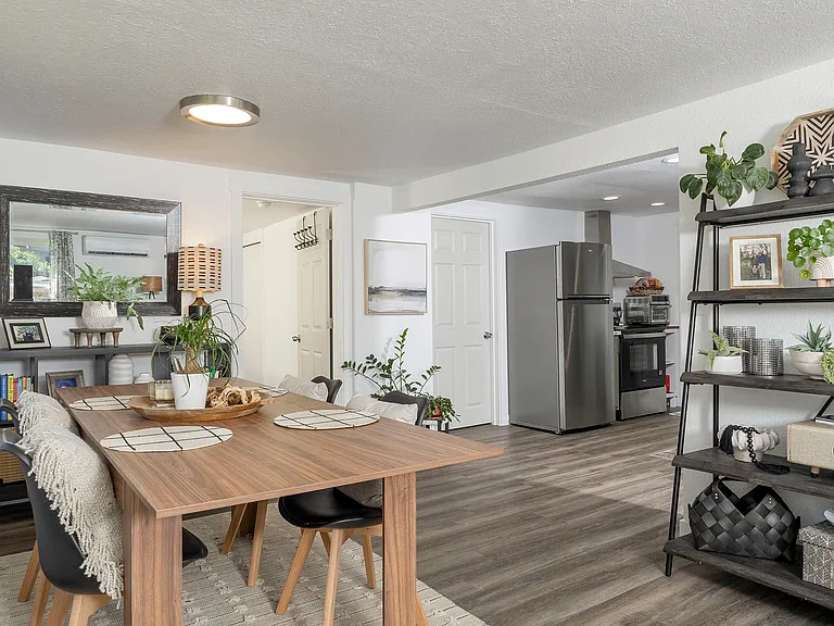 1805 NW Eunice Ave #B — Photo 6