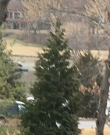 5th image of 324 Villa Dr