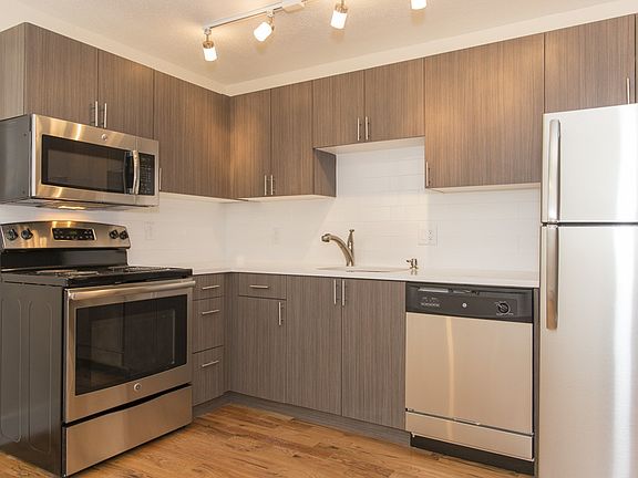 4th image of 1258 N Marion St APT 103