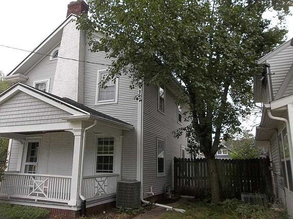 4th image of 324 Brown Ave