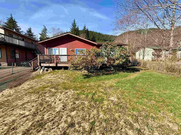 3304 Ohana Ct, Ketchikan, AK 99901