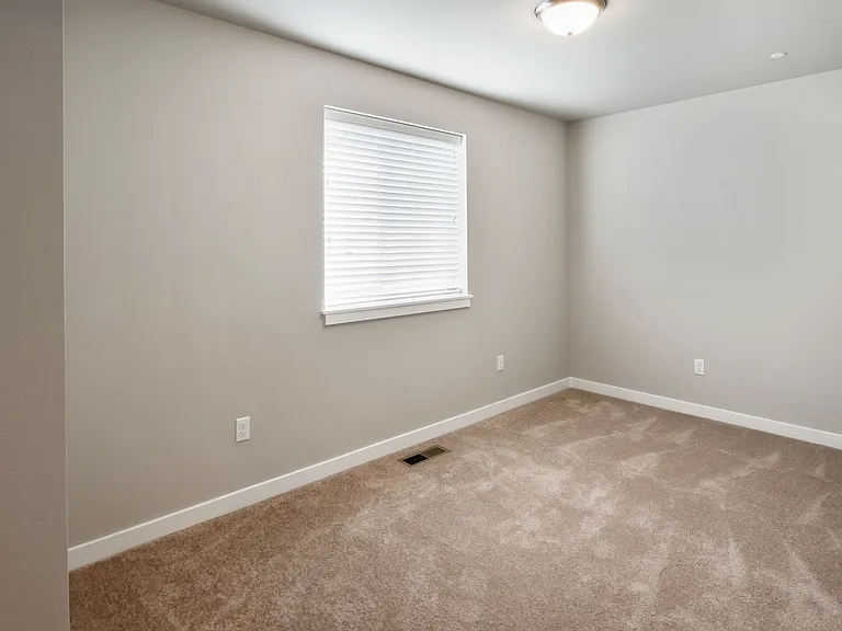 8427 63rd St NE — Photo 14