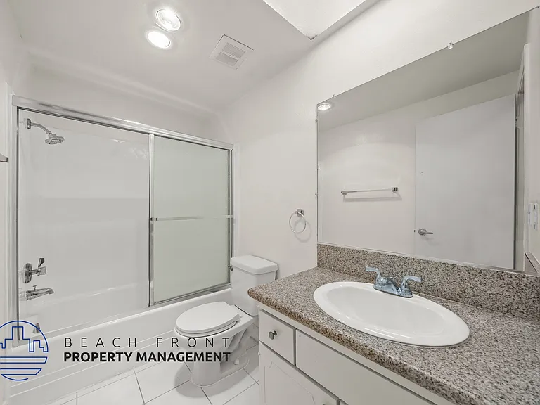 722 S. Broadway — Photo 10
