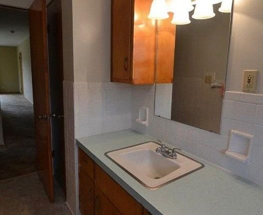 2nd image of 604 Cieri Dr Floor 1