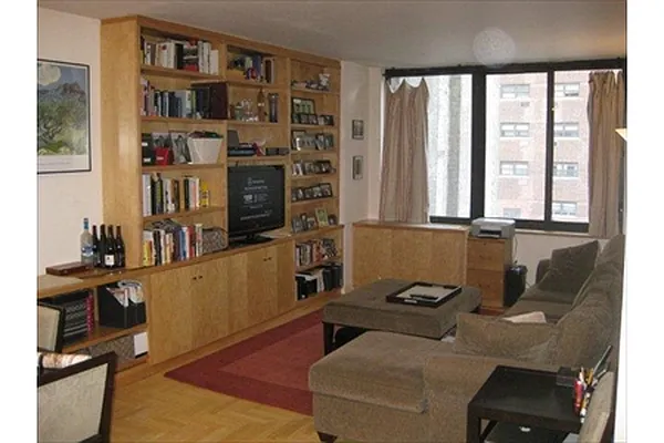 Rented by Kleier Residential | media 18