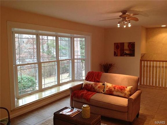 5th image of 10225 Thornwood Dr
