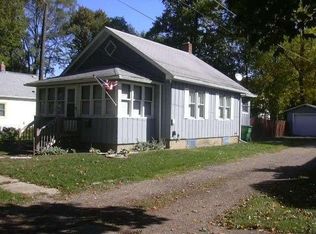 615 N 12th St, Niles, MI 49120