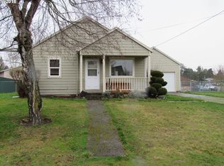 1151 NE Meadow Dr, Portland, OR 97211