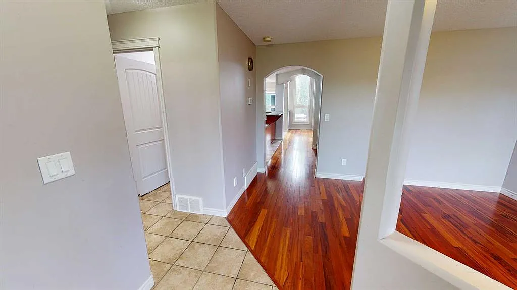 3 bed, 3.5 bath, 1630 sqft, $2,900 — Photo 3