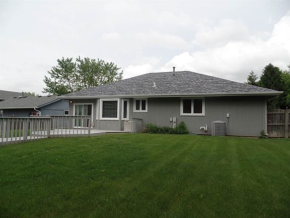 2nd image of 3307 Plaza Ct