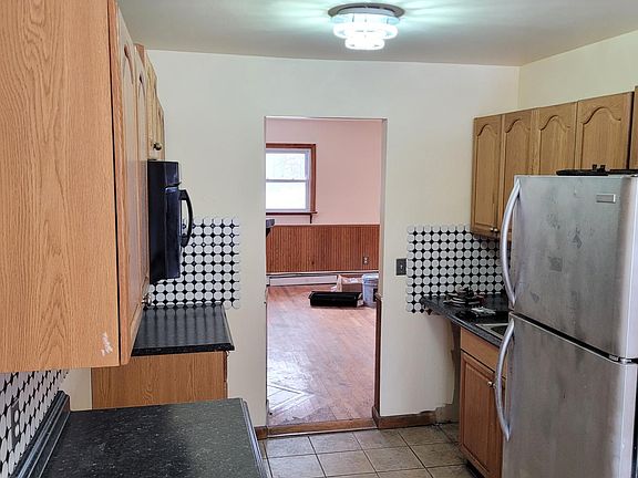 5th image of 66 Shelley Ct