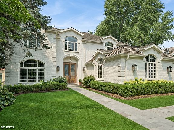 3rd image of 334 Woodland Ave