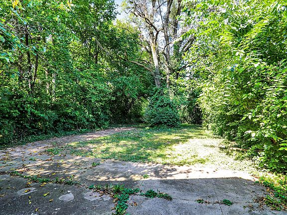 5th image of 3330 Orchard Ave