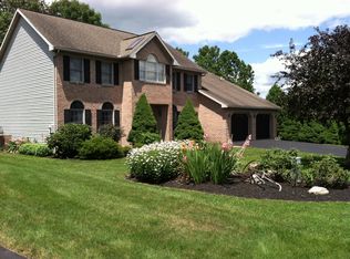 108 Golf Cir, Bernville, PA 19506
