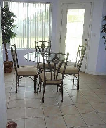 3rd image of 7413 E Medina Ave