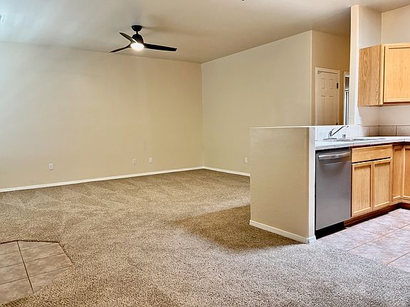 3rd image of 3067 Southern Blvd SE