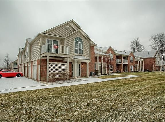 3rd image of 28318 Adler Park Dr S