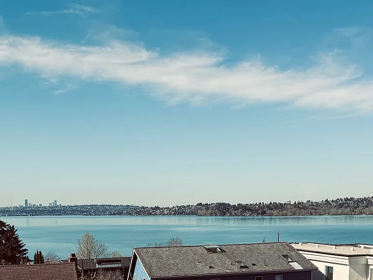 Middle 1/3 of the view, with Downtown Seattle skyline, Space Needle and Lake Washington