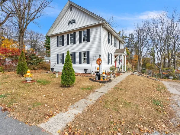 39 S Main St, Belchertown, MA 01007