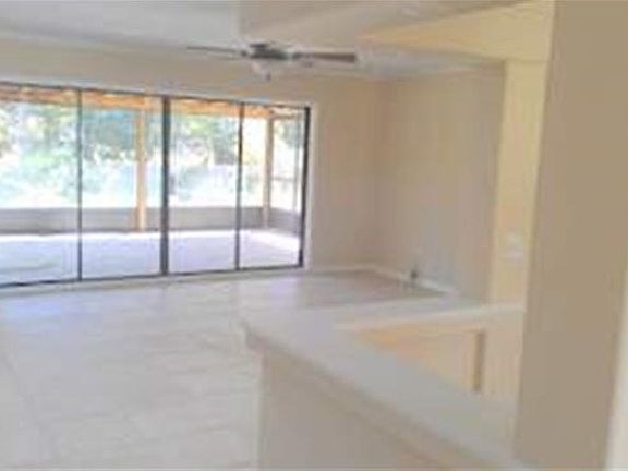 5th image of 3340 Lake Padgett Dr