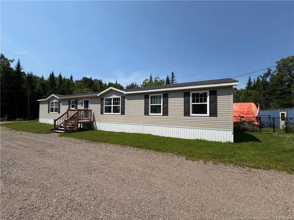 25 Wetmore Creek Rd, Musquash, NB E5J 2L2
