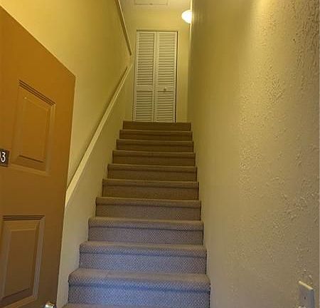 3rd image of 101 Gardens Dr APT 101