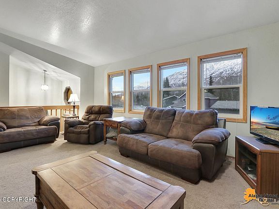 5th image of 18213 Driftwood Bay Dr