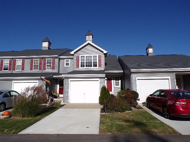 1st image of 808 Horseshoe Ln