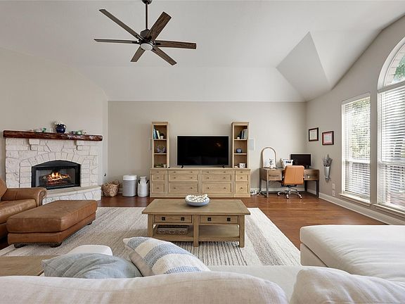 5th image of 433 Ridgetop Bnd