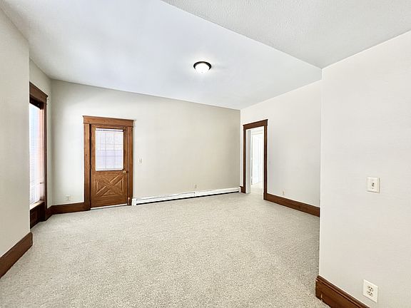 5th image of 521 E Court St #3