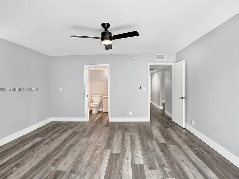 3001 Portofino Isle #K2 — Photo 29