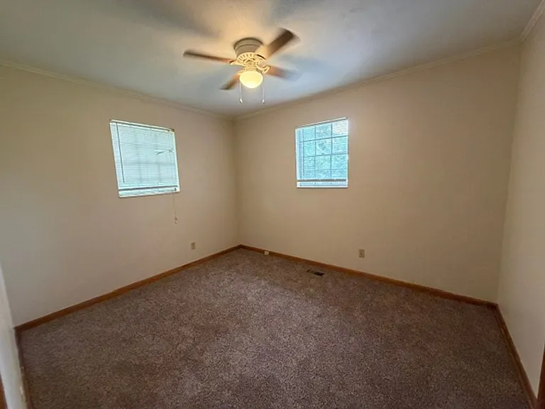 125 Hiwassee Ave NE #B — Photo 3
