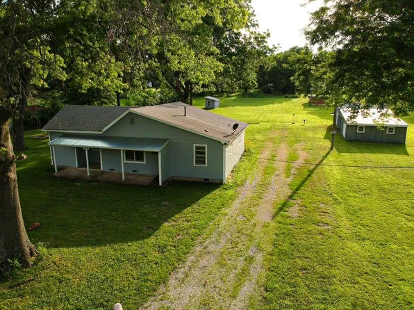 4033 County Road 3745, Independence, KS 67301